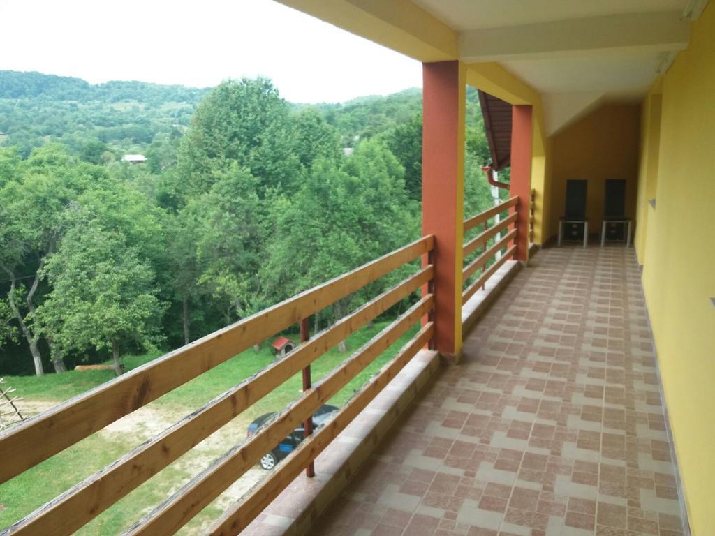Casa Dobrin Arefu Exterior foto